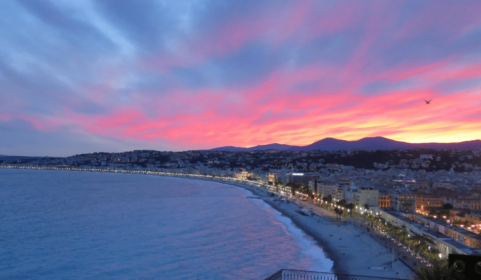 Où admirer le coucher de soleil à Nice et finir la journée en beauté ?